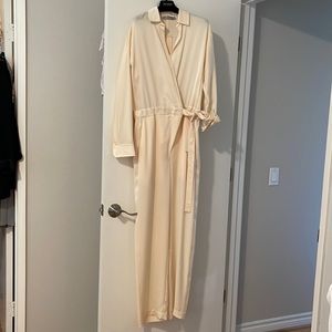 VINCE JUMPSUIT SIZE M , BRAND NEW